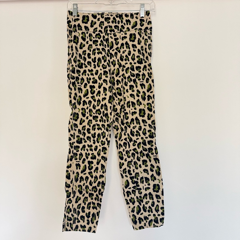 New York & Company Olive and Black Patterned Leggings